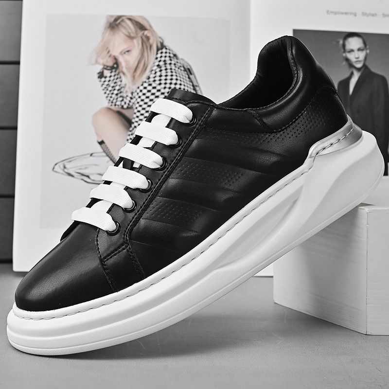 Мужские кроссовки из натуральной кожи. Осенняя модная повседневная обувь. 46
Мужские кроссовки из натуральной кожи. Осенняя модная повседневная обувь. 46