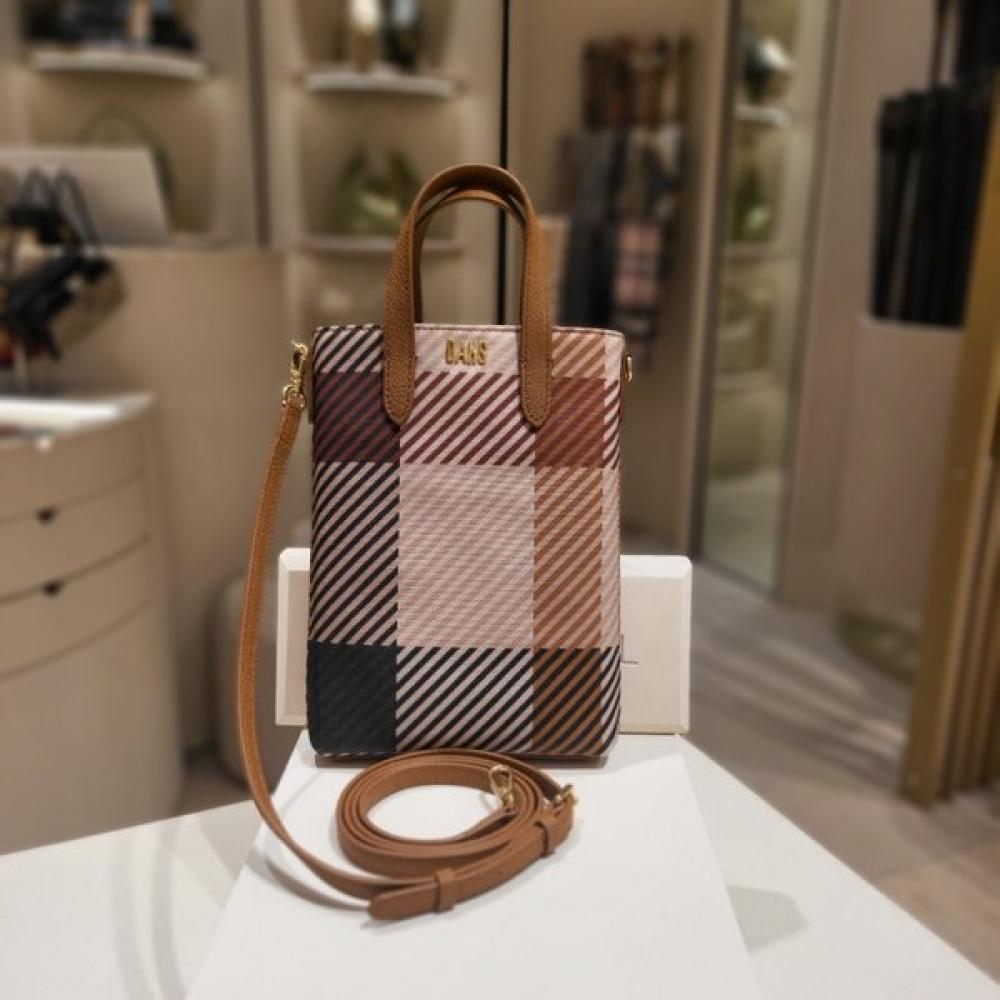 Daks Brown Logo Decorative Leather Mini Crossbody Bag Single option
Daks Brown Logo Decorative Leather Mini Crossbody Bag Single option