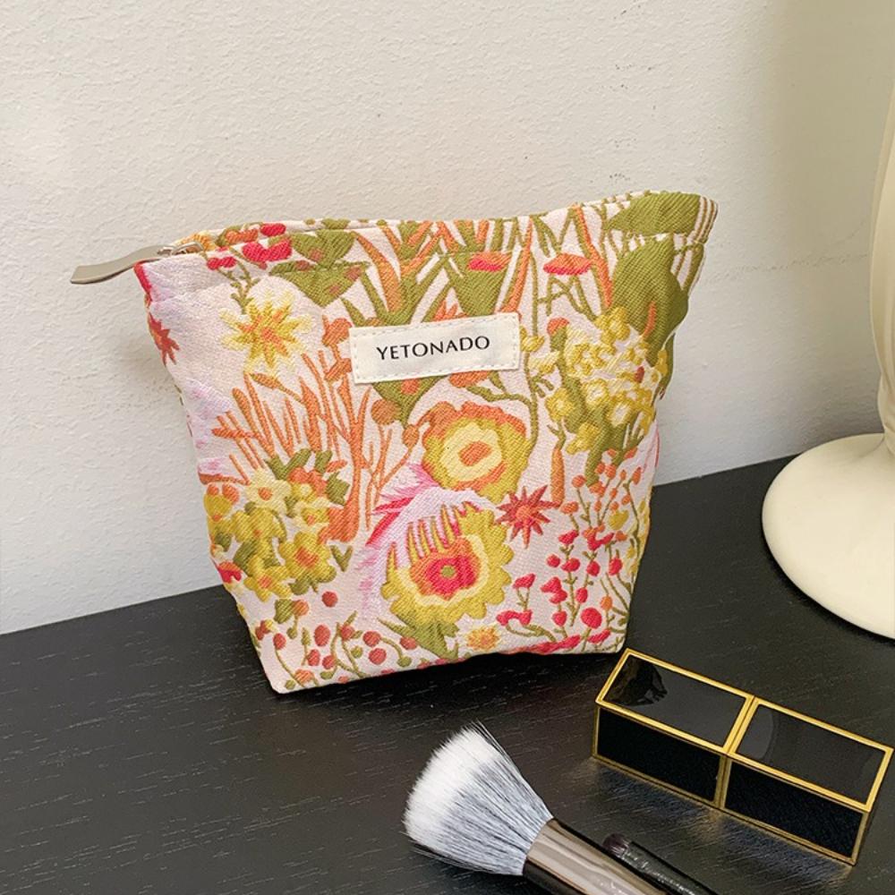 INS Style Vintage Flowers Cosmetic Bag Portable Hand Cosmetic Bag Travel Out Toiletries Storage Bag Makeup Tools Storage Box
INS Style Vintage Flowers Cosmetic Bag Portable Hand Cosmetic Bag Travel Out Toiletries Storage Bag Makeup Tools Storage Box