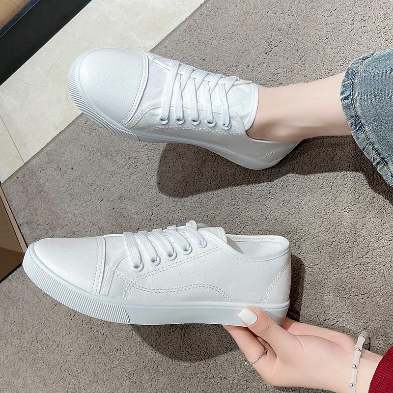 Canvas shoes women s summer new large size white shoes student lace-up flat casual board shoes 35 білий
Canvas shoes women s summer new large size white shoes student lace-up flat casual board shoes 35 білий