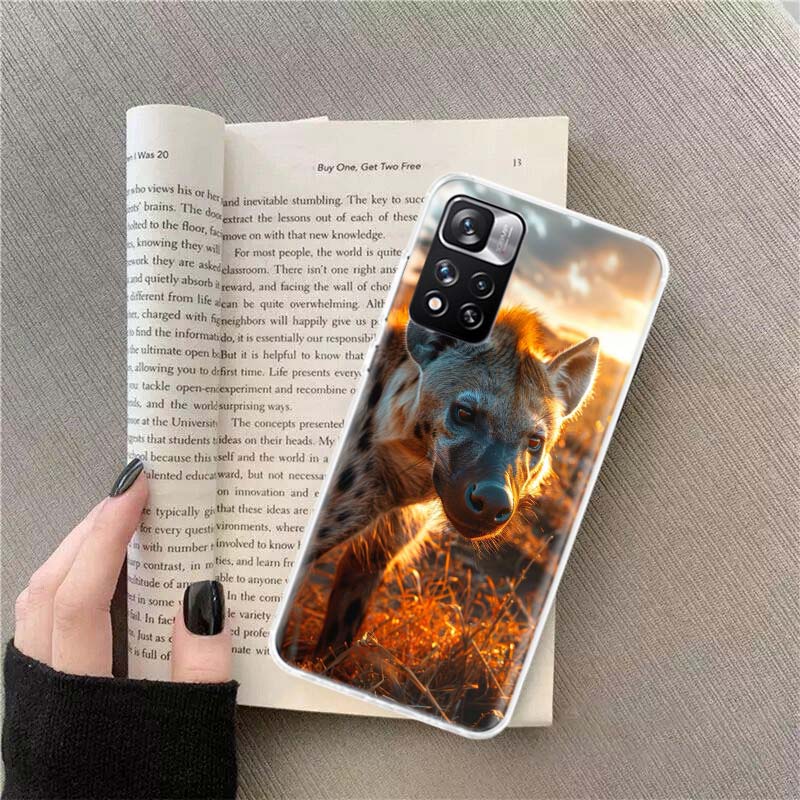 Lion Fights With Hyenas Phone Case For Redmi Note 13 12 Pro Plus 14 15 Pro 5G 11 11T 11E 11S 10 Pro 10S 9 9S Cover Cell Clear TP Redmi Note 11S(11)4G
Lion Fights With Hyenas Phone Case For Redmi Note 13 12 Pro Plus 14 15 Pro 5G 11 11T 11E 11S 10 Pro 10S 9 9S Cover Cell Clear TP Redmi Note 11S(11)4G