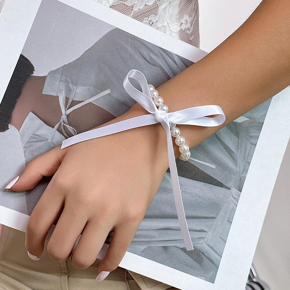 European and American jewelry, retro French court pearl neck chain, simple DIY flannel bow necklace with temperament
European and American jewelry, retro French court pearl neck chain, simple DIY flannel bow necklace with temperament