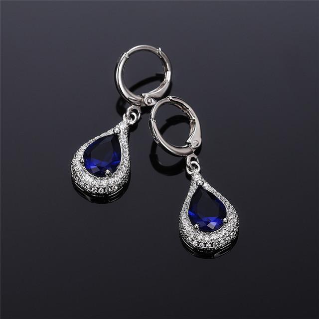 Серьги-подвески для дамской темпераментной дамы с ярким цирконием, модный дизайн, аксессуары для вечеринок для женщин, изящные ювелирные изделия
Серьги-подвески для дамской темпераментной дамы с ярким цирконием, модный дизайн, аксессуары для вечеринок для женщин, изящные ювелирные изделия