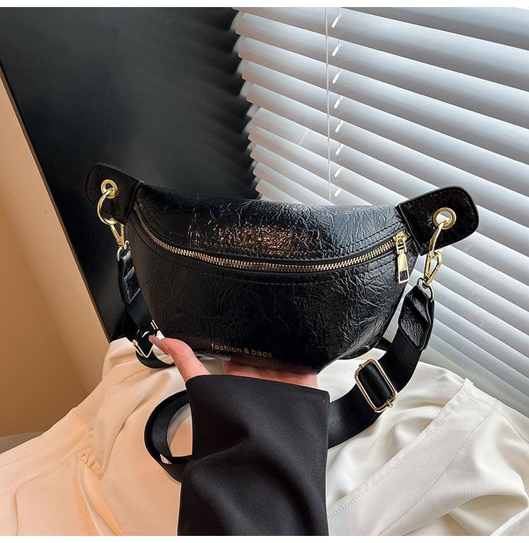 Популярная в этом году женская сумка 2025 весна-лето новая корейская версия нишевая сумка-пельмень широкий плечевой ремень сумка-мессенджер ретро нагрудная сумка чёрный