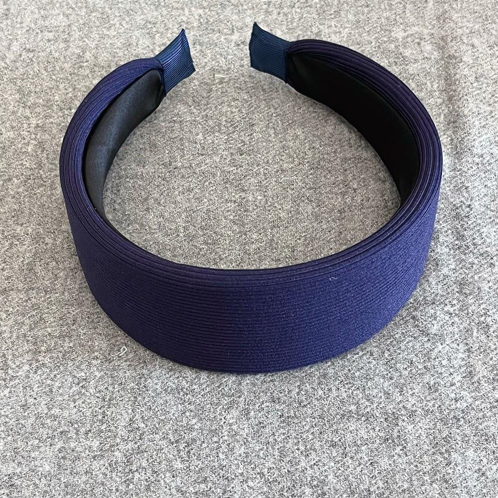 New Candy Color Extra Wide Headbands Fabric Covered Thick Hairbands Non-slip Head Hoop Women Girls темно-синього кольору
New Candy Color Extra Wide Headbands Fabric Covered Thick Hairbands Non-slip Head Hoop Women Girls темно-синього кольору