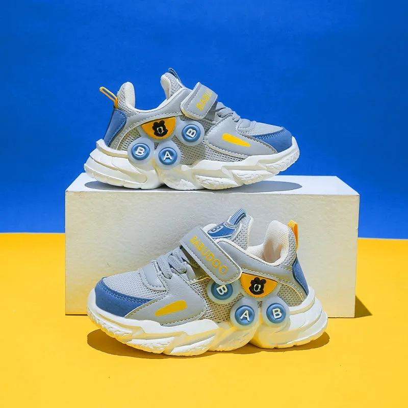 Boys shoes spring and autumn new sports shoes children s net shoes running girls breathable baby function classmates 21 (inner length 13cm) синій
Boys shoes spring and autumn new sports shoes children s net shoes running girls breathable baby function classmates 21 (inner length 13cm) синій