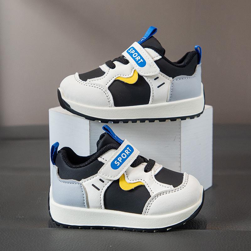 Toddler Sports Shoes: Unisex Soft Sole Casual Walking Shoes for Baby Boys and Girls Size 21 - 14.5cm чорний
Toddler Sports Shoes: Unisex Soft Sole Casual Walking Shoes for Baby Boys and Girls Size 21 - 14.5cm чорний