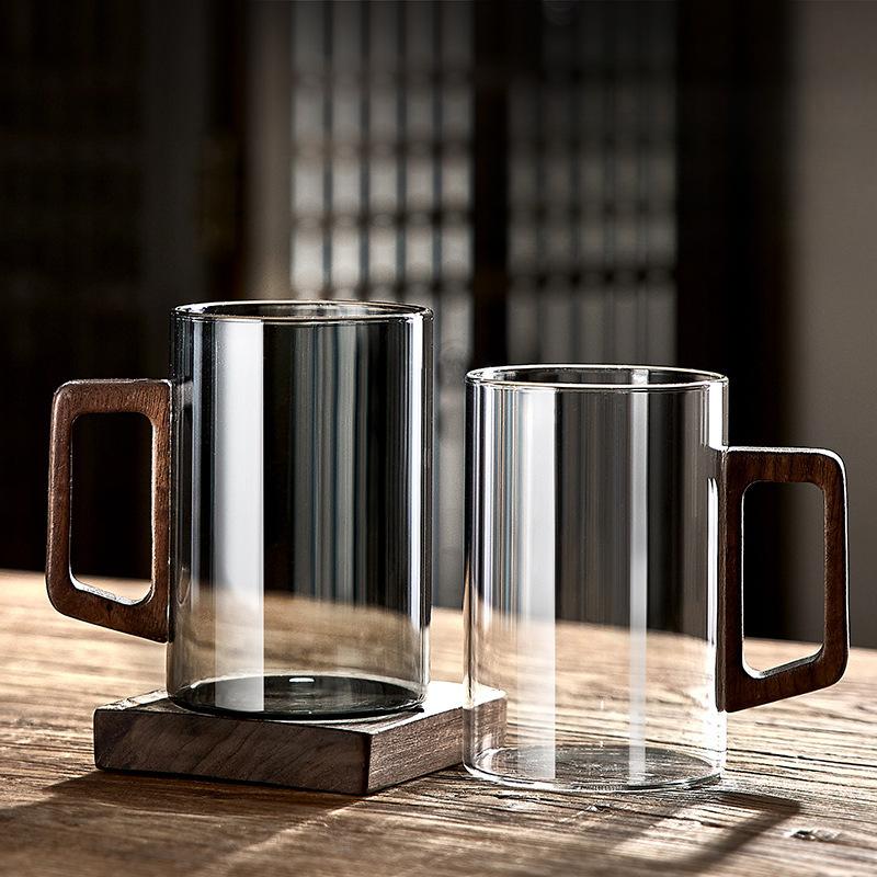 400ml Glass Water Cup Made of Walnut Wood Office Tea Cup New Chinese Heat-resistant Glass Cup 400ML
400ml Glass Water Cup Made of Walnut Wood Office Tea Cup New Chinese Heat-resistant Glass Cup 400ML