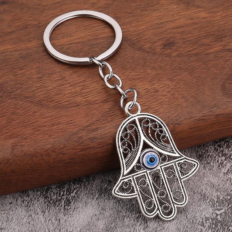 Blue-Eyed Owl Evil Eye Retro Charm Keychain Pendant
Blue-Eyed Owl Evil Eye Retro Charm Keychain Pendant