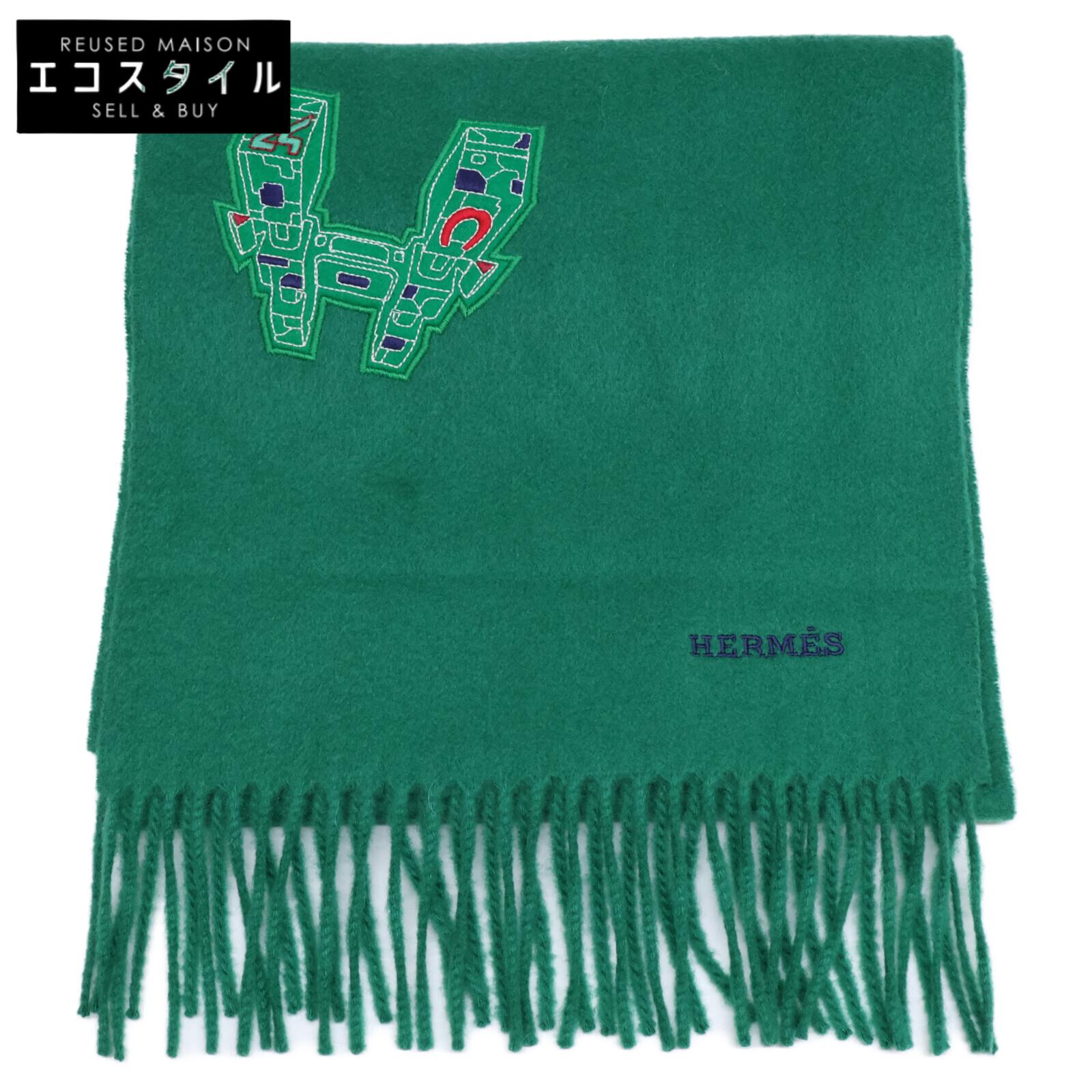 HERMES Cashmere fringe with patch Scarf greenUsed
HERMES Cashmere fringe with patch Scarf greenUsed