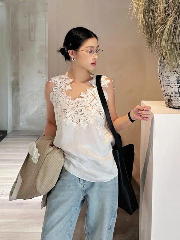 Women s Stylish Lace Vest - Elegant, Feminine, Slimming, Easy-to-Wear Spring/Summer 2026 Top Extra Large белый
Women s Stylish Lace Vest - Elegant, Feminine, Slimming, Easy-to-Wear Spring/Summer 2026 Top Extra Large белый