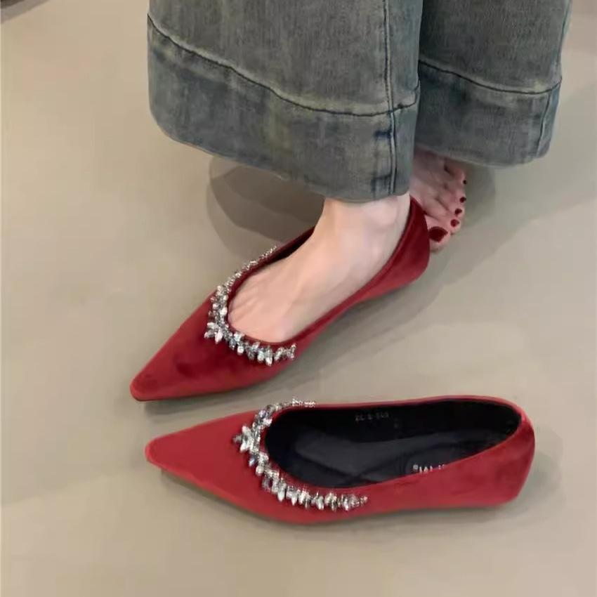 Pointed single shoes women s 2025 rhinestone sweet red soft-soled shoes velvet spring temperament shallow mouth 39 червоний
Pointed single shoes women s 2025 rhinestone sweet red soft-soled shoes velvet spring temperament shallow mouth 39 червоний
