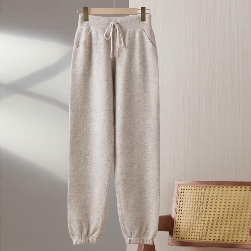 2025 A/W Pure Wool Sweater & Slim-fit Pants Set with Inner Pocket and Drawstring Closure - Solid Color, Casual Fit Extra Large
2025 A/W Pure Wool Sweater & Slim-fit Pants Set with Inner Pocket and Drawstring Closure - Solid Color, Casual Fit Extra Large