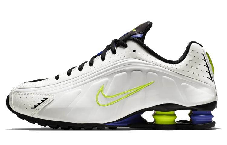 Nike Shox R4 White Flash CI1955-187 45
Nike Shox R4 White Flash CI1955-187 45