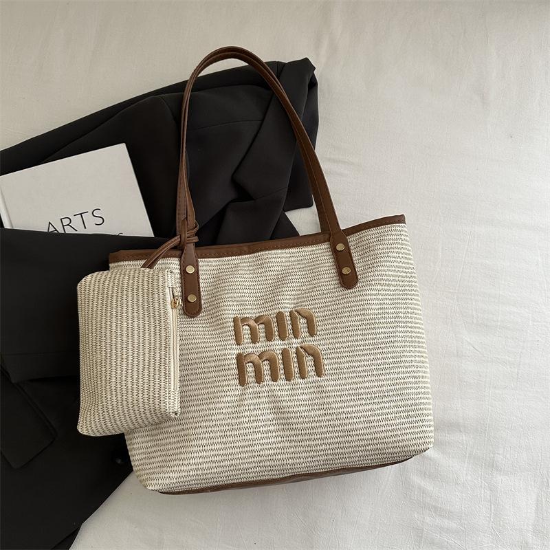 Ретро портативная сумка-тоут женская 2025 осенний тренд сумка на плечо подмышку модная подвесная сумка для мелочи тканевый узор большая сумка коричневый
Ретро портативная сумка-тоут женская 2025 осенний тренд сумка на плечо подмышку модная подвесная сумка для мелочи тканевый узор большая сумка коричневый