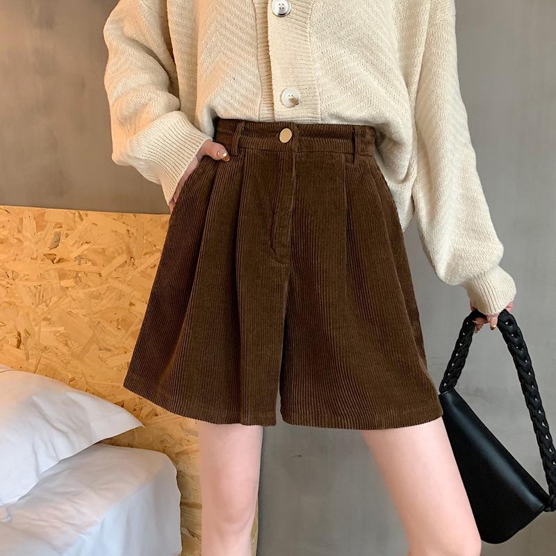 Japanese Retro High-Waisted Corduroy Wide-Leg Shorts for Women: Autumn/Winter, Versatile, Stylish, Loose-Fit, Bootcut. M (97-107 lbs) кавовий
Japanese Retro High-Waisted Corduroy Wide-Leg Shorts for Women: Autumn/Winter, Versatile, Stylish, Loose-Fit, Bootcut. M (97-107 lbs) кавовий