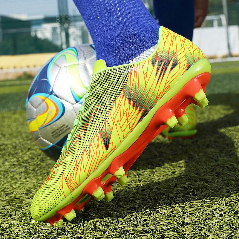 Новые весенние и летние мужские футбольные бутсы с низким верхом и жесткой подошвой, модные длинные и короткие шипы, кроссовки для бега по траве 31
Новые весенние и летние мужские футбольные бутсы с низким верхом и жесткой подошвой, модные длинные и короткие шипы, кроссовки для бега по траве 31