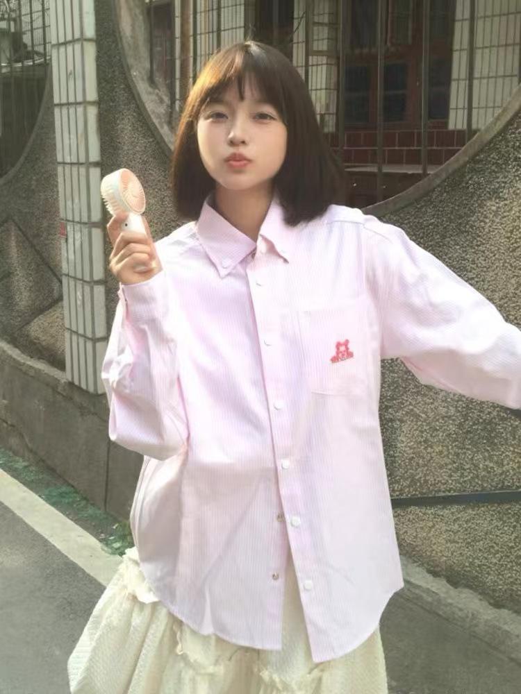 Женская синяя полосатая свободная рубашка-кардиган с вышивкой - Длинный рукав, Повседневная, Модная для весны, лета и осени. 3XL розовый
Женская синяя полосатая свободная рубашка-кардиган с вышивкой - Длинный рукав, Повседневная, Модная для весны, лета и осени. 3XL розовый