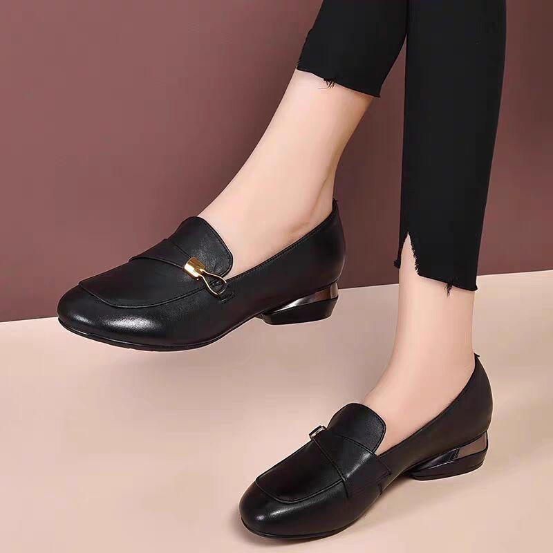 Flat single shoes women s 2025 new spring soft leather loafers British style small leather shoes spring and autumn soft leather deep mouth women s sho 40 чорний
Flat single shoes women s 2025 new spring soft leather loafers British style small leather shoes spring and autumn soft leather deep mouth women s sho 40 чорний