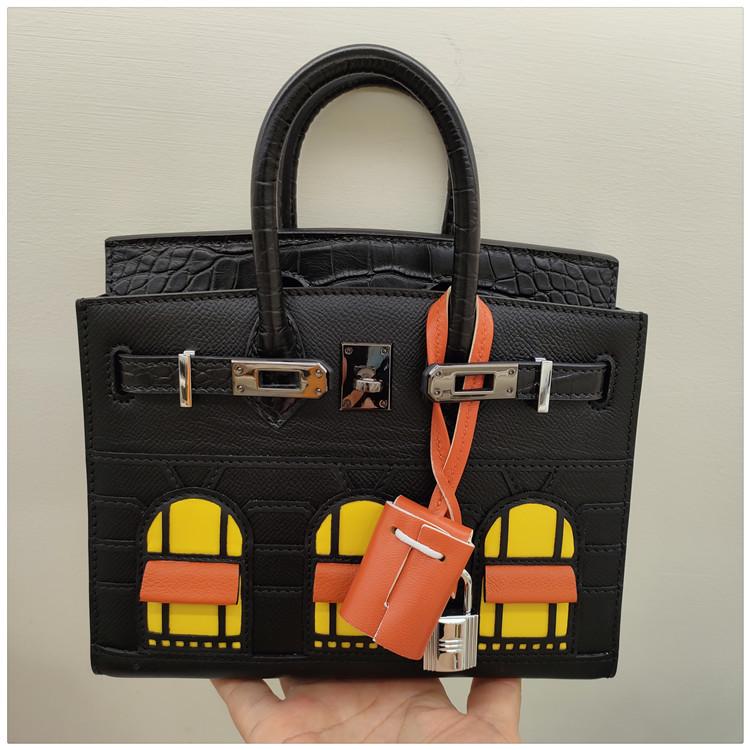 Сумка из коровьей кожи с верхним слоем под крокодила 2024 г.: Универсальная, модная сумка Platinum 20CM
Сумка из коровьей кожи с верхним слоем под крокодила 2024 г.: Универсальная, модная сумка Platinum 20CM