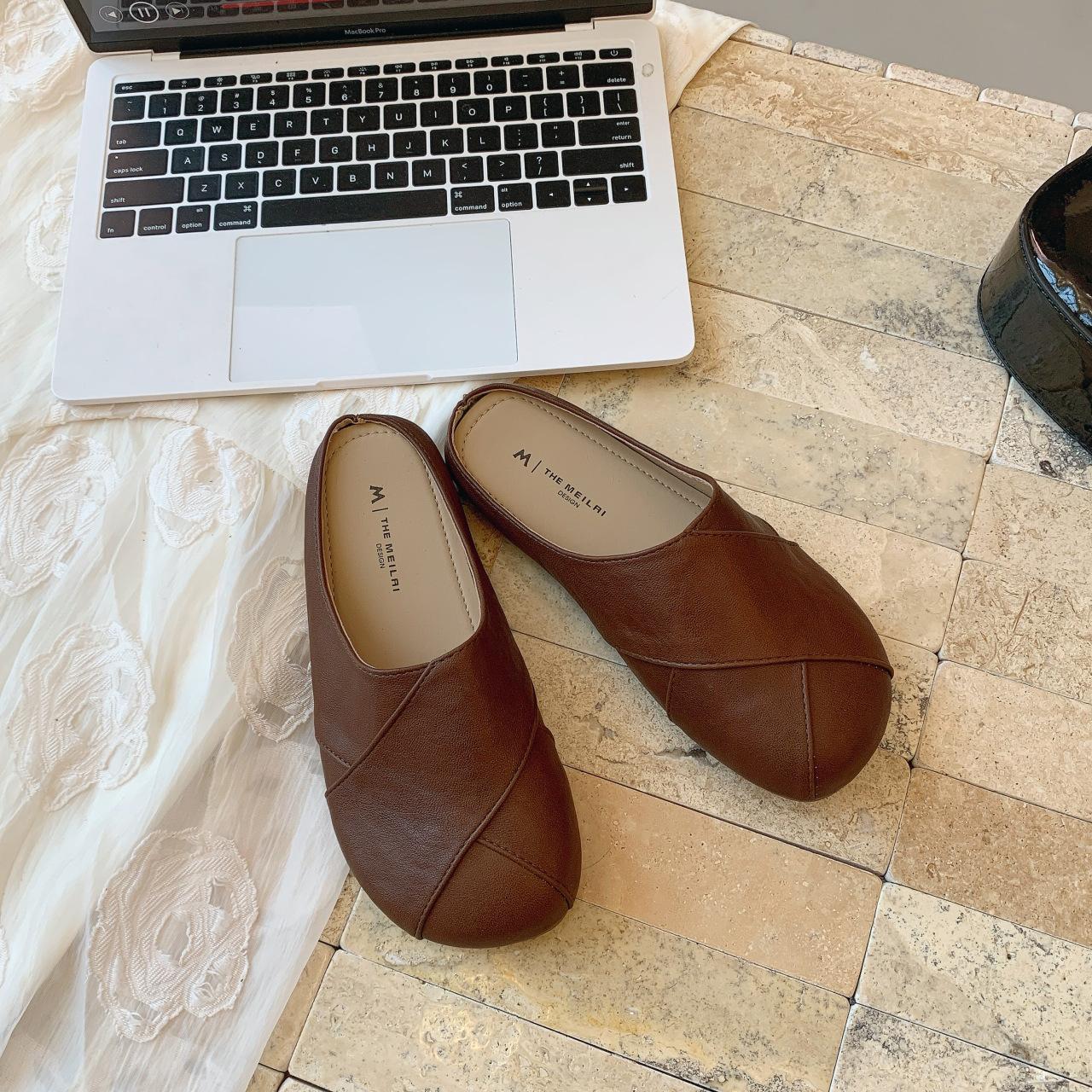 French retro soft-soled single shoes for women s 2025 new spring and summer shallow mouth flat-soled grandma shoes with skirts Doudou shoes 40 коричневий
French retro soft-soled single shoes for women s 2025 new spring and summer shallow mouth flat-soled grandma shoes with skirts Doudou shoes 40 коричневий