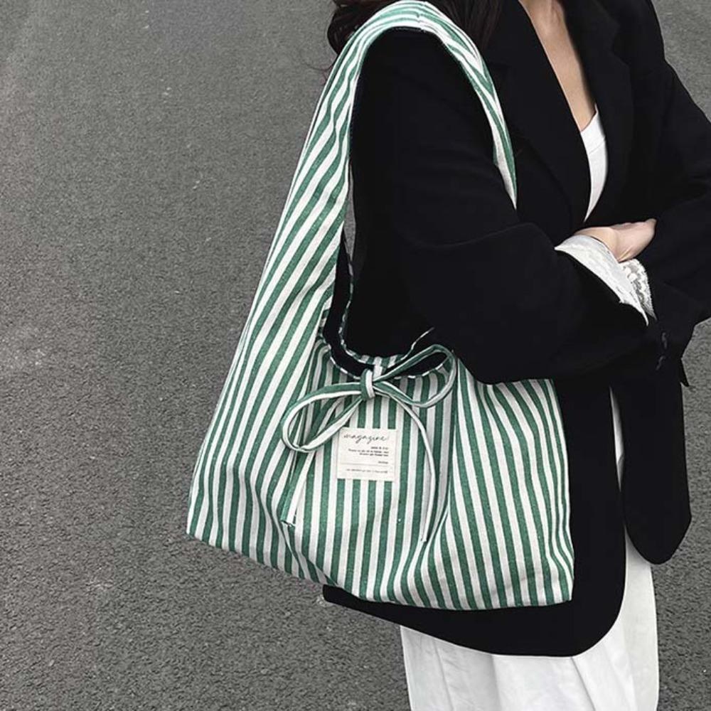 Sweet Stripe Cloth Vest Pouch Bow Denim Blue Handbag Simple Women Tote Bag Spring чорний
Sweet Stripe Cloth Vest Pouch Bow Denim Blue Handbag Simple Women Tote Bag Spring чорний