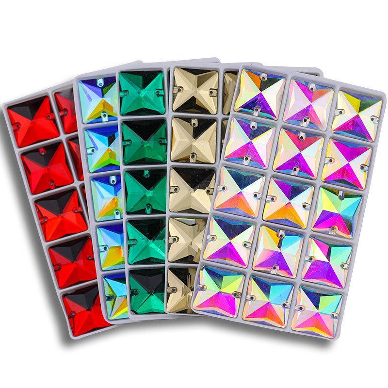 Hand-Sewn Square Diamond Glass Buckle for DIY Evening and Wedding Dresses 16x16mm, 24 pcs/bag
Hand-Sewn Square Diamond Glass Buckle for DIY Evening and Wedding Dresses 16x16mm, 24 pcs/bag