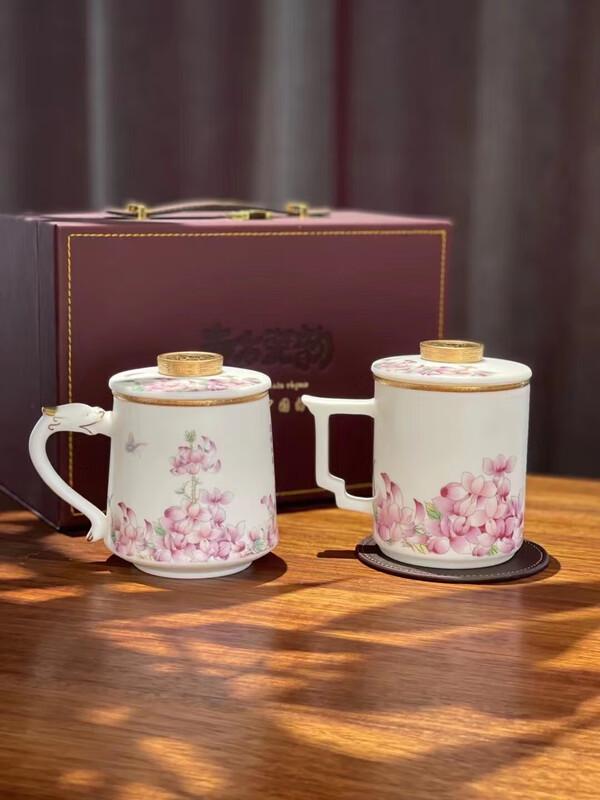 Chaxun Ceramic Tea-Water Separation Infuser Mug
Chaxun Ceramic Tea-Water Separation Infuser Mug