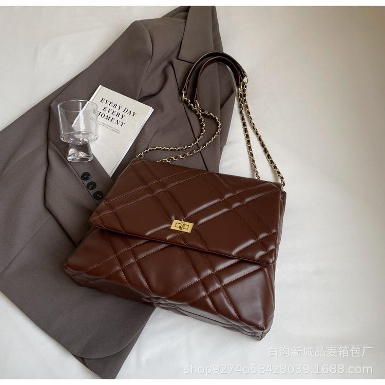 Xiaoxiangfeng chain small bag women s 2025 new fashion texture commuter bag diamond casual shoulder messenger bag women темно-коричневого
Xiaoxiangfeng chain small bag women s 2025 new fashion texture commuter bag diamond casual shoulder messenger bag women темно-коричневого