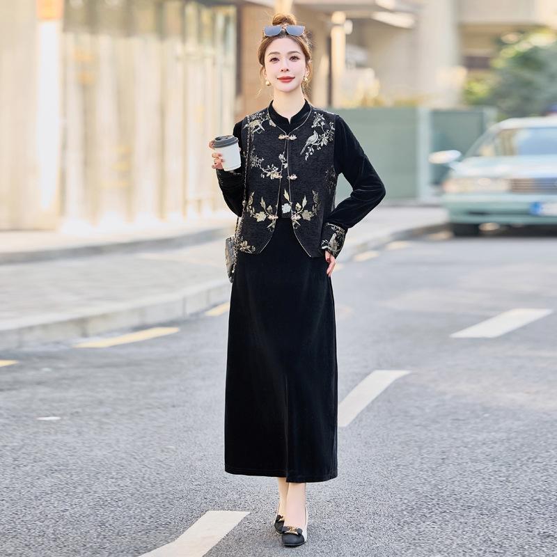 2025 Spring Frog Button Satin Jacquard Velvet Two-Piece Long Dress XXL for 130-140 pounds
2025 Spring Frog Button Satin Jacquard Velvet Two-Piece Long Dress XXL for 130-140 pounds