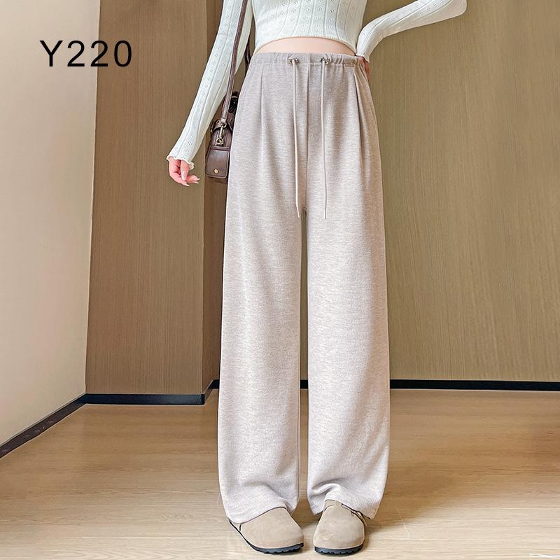 Plus Size Slim-Fit Maternity Wide-Leg Pants - Spring Casual Style, Lightweight Outerwear, No Belly Support, Non-Constricting Sports Design Large (110-135 jin)
Plus Size Slim-Fit Maternity Wide-Leg Pants - Spring Casual Style, Lightweight Outerwear, No Belly Support, Non-Constricting Sports Design Large (110-135 jin)