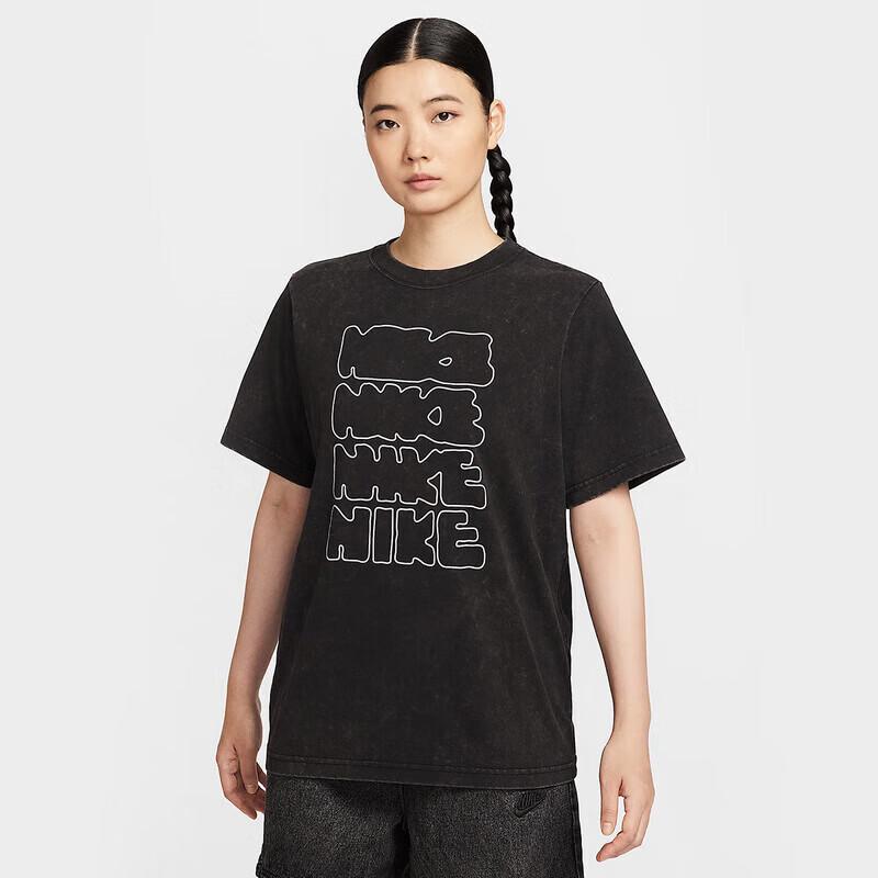 Nike Women s Sportswear Logo T-Shirt S
Nike Women s Sportswear Logo T-Shirt S