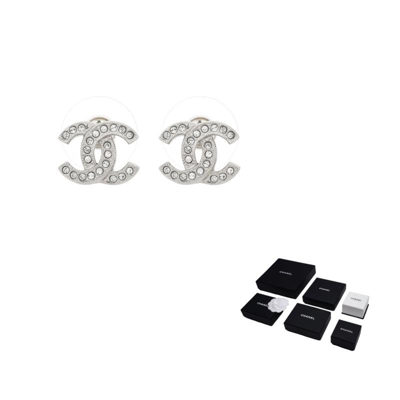 CHANEL Logo inlaid with crystal metal earrings women s silver срібний
CHANEL Logo inlaid with crystal metal earrings women s silver срібний