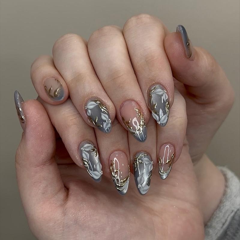 30Pcs Artificial Nail Matte Blue with Cats Eye Effect Silver Shimmers Floral Art Quick to Wear 1
30Pcs Artificial Nail Matte Blue with Cats Eye Effect Silver Shimmers Floral Art Quick to Wear 1