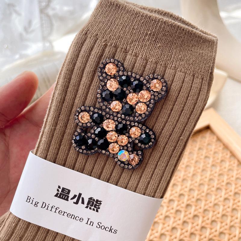 Сотни средних хлопковых носков со стразами Tide Fashion Decoration Outside Ins Pile Socks Персонализированные носки Носки с медведями Женские носки one size света кофе
Сотни средних хлопковых носков со стразами Tide Fashion Decoration Outside Ins Pile Socks Персонализированные носки Носки с медведями Женские носки one size света кофе