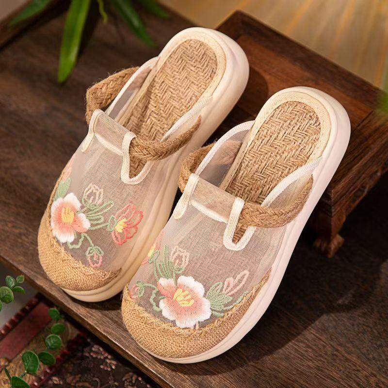 Женские сетчатые вышитые баоту slippers этнического стиля дышащие на плоской подошве льняные уличные полутапочки повседневные рыбацкие туфли 35
Женские сетчатые вышитые баоту slippers этнического стиля дышащие на плоской подошве льняные уличные полутапочки повседневные рыбацкие туфли 35