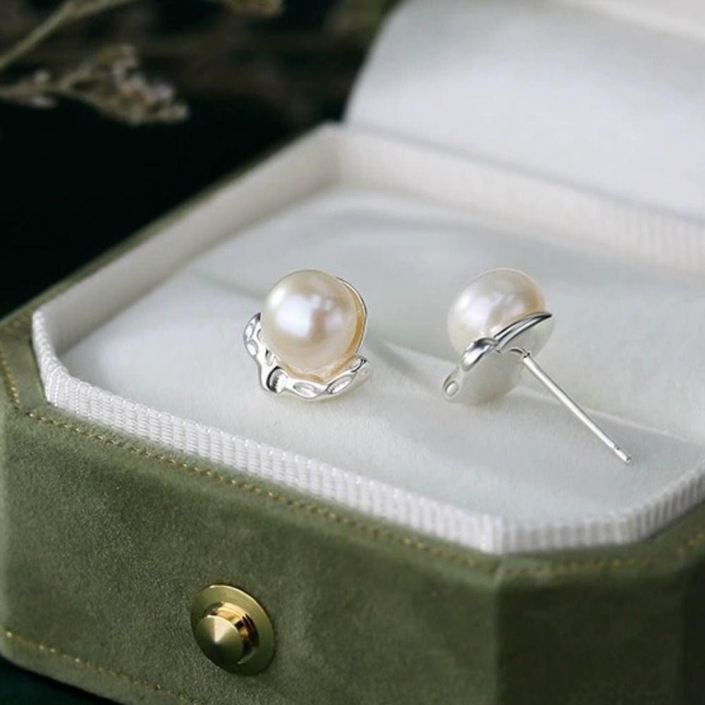 White Pearl Stud Earrings 925 Sterling Silver Women Earrings Elegant Tiny Ear Stud Party
White Pearl Stud Earrings 925 Sterling Silver Women Earrings Elegant Tiny Ear Stud Party