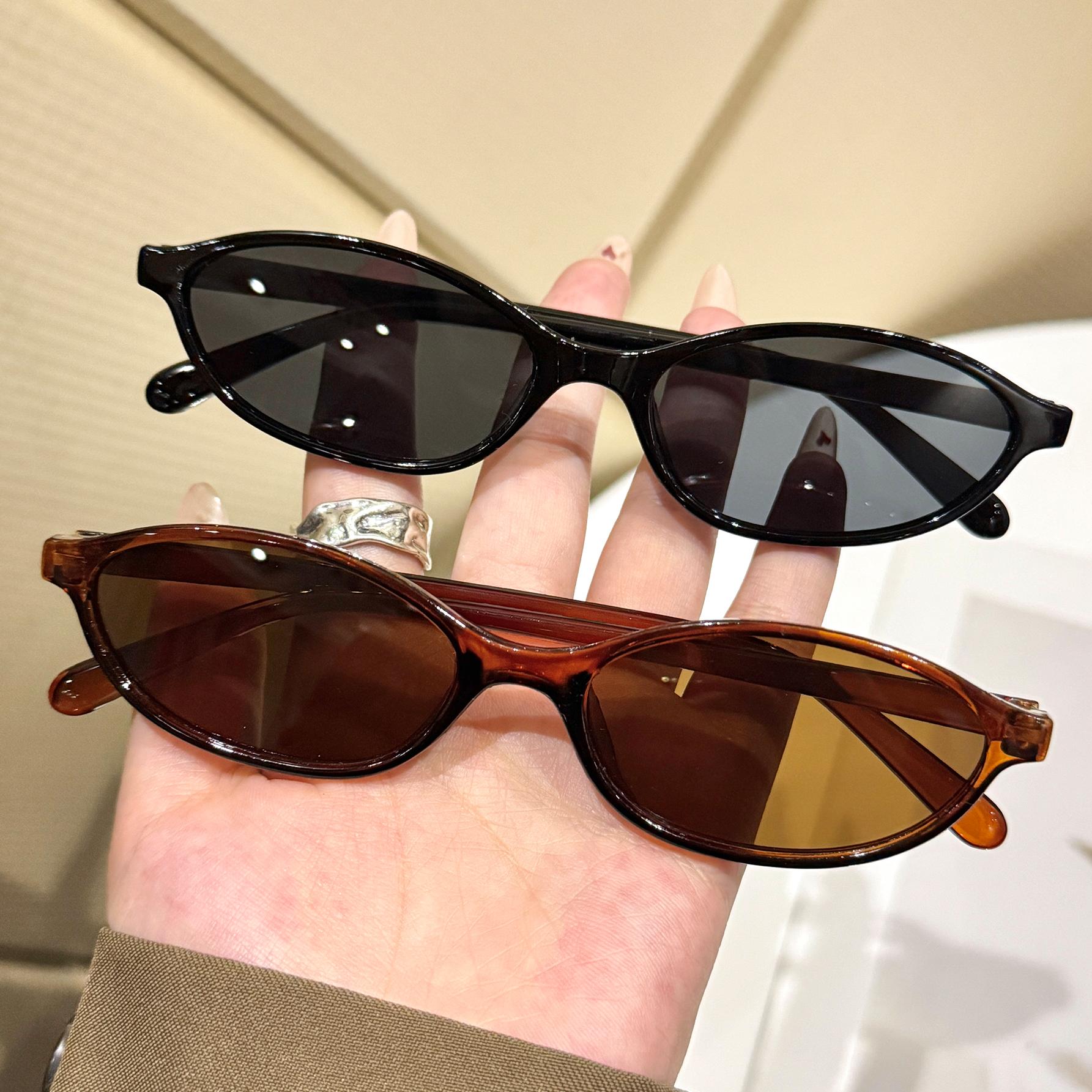 2Pcs Pair of Summer Fashion Glasses for Women, Women s Sunglasses Suitable for Summer Daily Decoration and Photography, Uv400
2Pcs Pair of Summer Fashion Glasses for Women, Women s Sunglasses Suitable for Summer Daily Decoration and Photography, Uv400