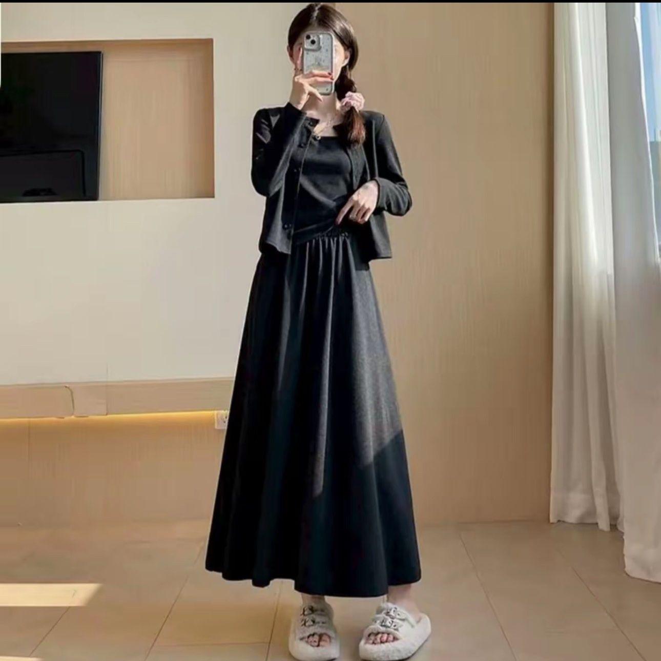 2026 Spring Korean Style Women s Three-Piece Set: Fashionable Knit Cardigan, Camisole, and Suit Skirt. S (80-100 jin)
2026 Spring Korean Style Women s Three-Piece Set: Fashionable Knit Cardigan, Camisole, and Suit Skirt. S (80-100 jin)