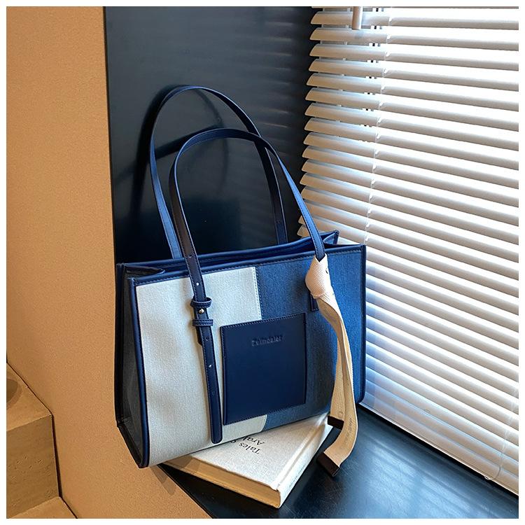 Denim bag women s large capacity 2024 new autumn and winter versatile casual shoulder bag premium tote bag
Denim bag women s large capacity 2024 new autumn and winter versatile casual shoulder bag premium tote bag