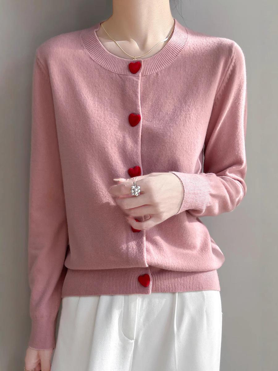 Sweet Velvet Round Neck Knitted Cardigan with Heart Buckle Design - Women s Long Sleeve Top for Spring Medium красный/коричневый
Sweet Velvet Round Neck Knitted Cardigan with Heart Buckle Design - Women s Long Sleeve Top for Spring Medium красный/коричневый
