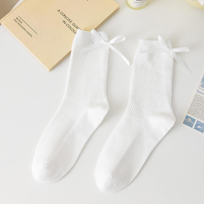 Seasonal Milk White Socks, Double-Needle Pure Cotton Mid-Leg Socks, Bow Solid Color, Versatile Stack Socks one size fits all чистий білий колір
Seasonal Milk White Socks, Double-Needle Pure Cotton Mid-Leg Socks, Bow Solid Color, Versatile Stack Socks one size fits all чистий білий колір