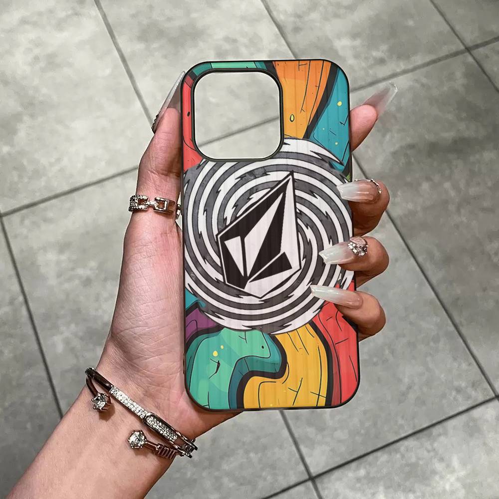 V-Volcom LOGO Fashion Phone Case For IPhone 17 16 15 14 Plus 13 12 11 Pro Max Pro Wave Corrugated Cover iPhone 15
V-Volcom LOGO Fashion Phone Case For IPhone 17 16 15 14 Plus 13 12 11 Pro Max Pro Wave Corrugated Cover iPhone 15