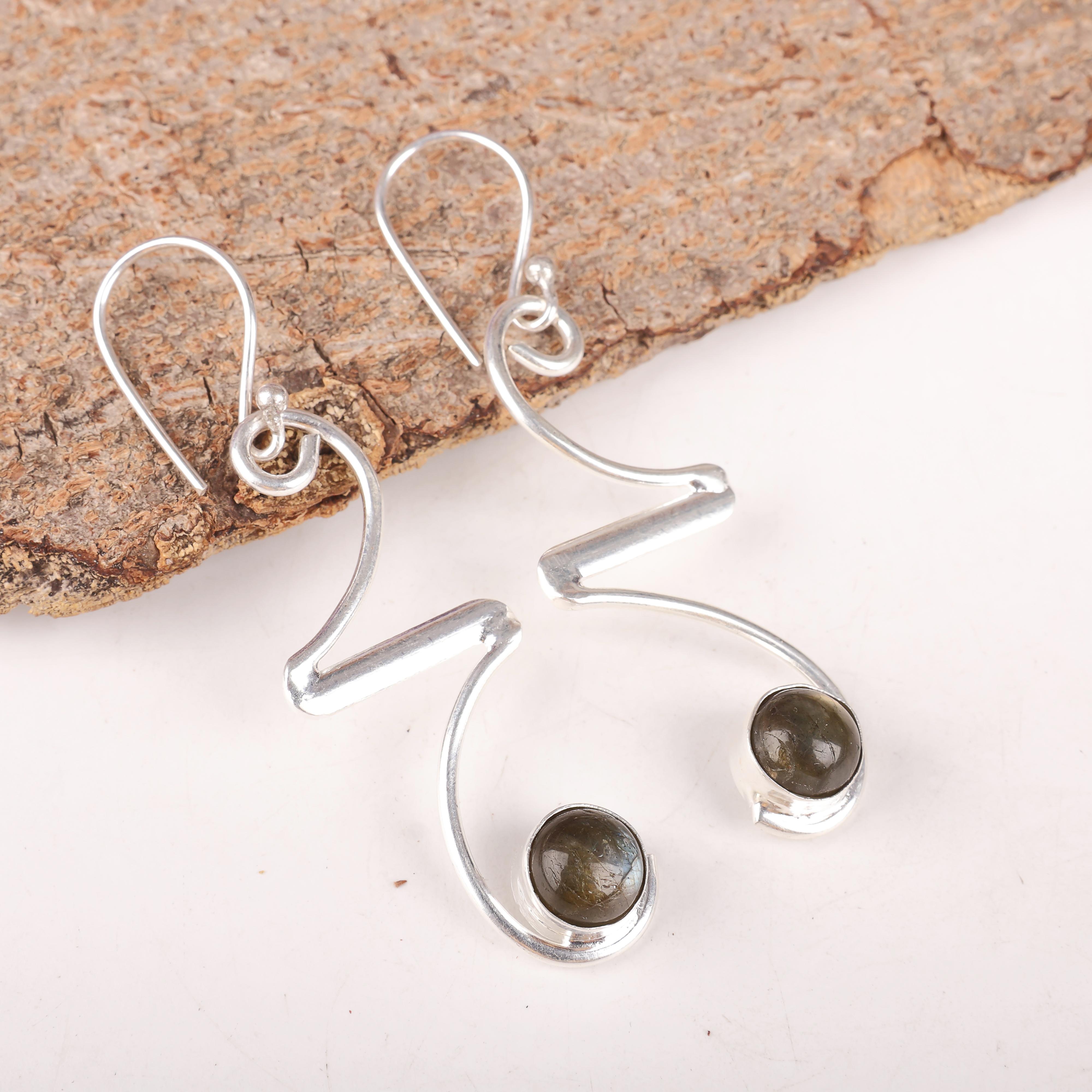 Labradorite Silver Gemstone Jewelry, 925 Sterling Silver Earrings, Handmade Everyday Jewelry For Women 2.35 Inches синий
Labradorite Silver Gemstone Jewelry, 925 Sterling Silver Earrings, Handmade Everyday Jewelry For Women 2.35 Inches синий