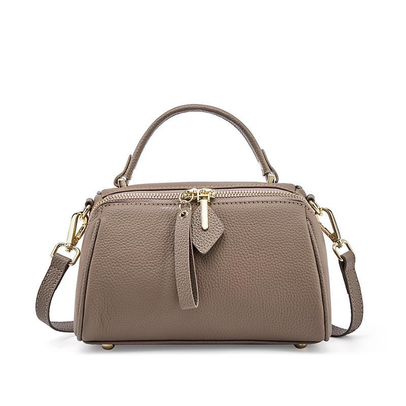 Genuine Leather 2026 Classic Retro Boston Handbag - Elegant Cowhide Crossbody & Shoulder Bag for Women сірий
Genuine Leather 2026 Classic Retro Boston Handbag - Elegant Cowhide Crossbody & Shoulder Bag for Women сірий