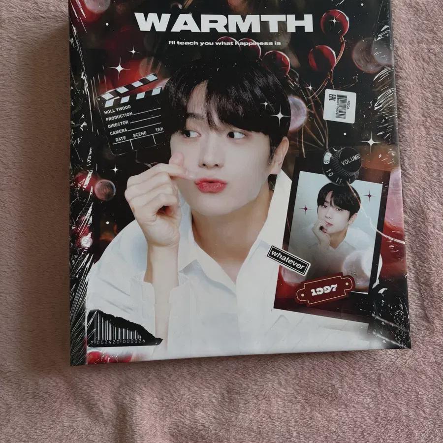 Theboyz Hyunjae A4 Mini Binder
Theboyz Hyunjae A4 Mini Binder