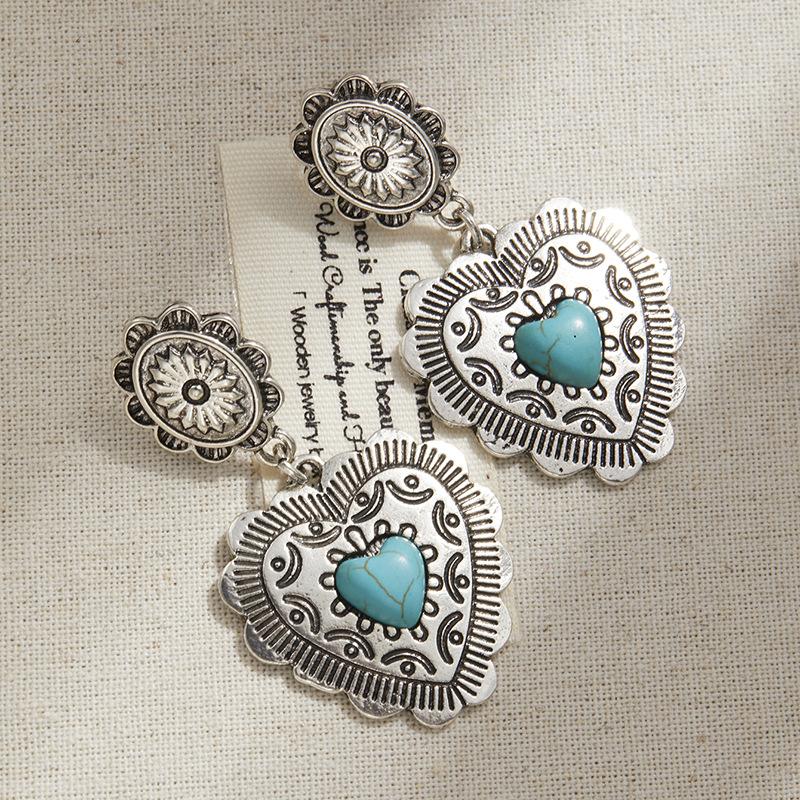 Ancient Silver Love Turquoise Earrings, High-End Retro Ethnic Style Earrings, Women S Bohemian Style Earrings.
Ancient Silver Love Turquoise Earrings, High-End Retro Ethnic Style Earrings, Women S Bohemian Style Earrings.