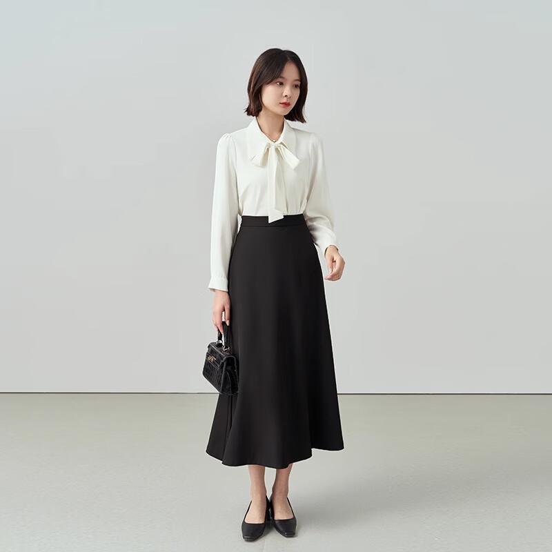 Miss Bird Professional Attire XL
Miss Bird Professional Attire XL
