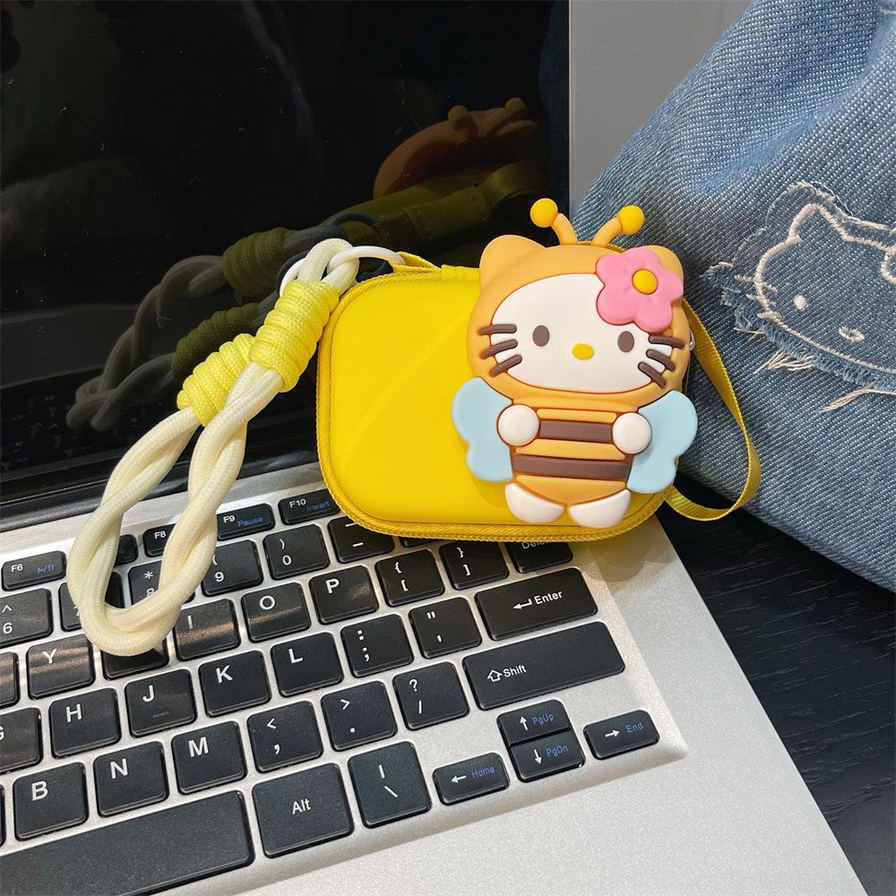Cartoon Honey Kitty Protective Case & Storage Bag for DJI Action 6/5 PRO DJI Action 3
Cartoon Honey Kitty Protective Case & Storage Bag for DJI Action 6/5 PRO DJI Action 3