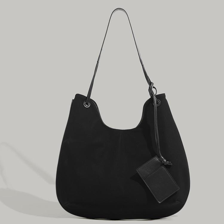 Korean Style Niche Design Autumn Winter New Retro Single Shoulder Underarm Bag Large Capacity Suede Dumpling Bag Commuter Women s Bag чорний
Korean Style Niche Design Autumn Winter New Retro Single Shoulder Underarm Bag Large Capacity Suede Dumpling Bag Commuter Women s Bag чорний